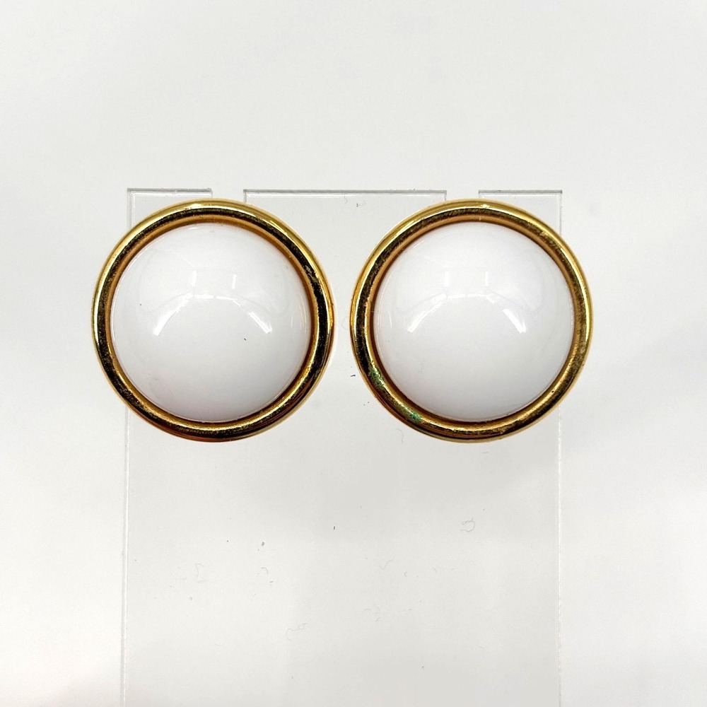 Napier Vintage Clip-On Earrings – White Center,‎ Gold Rim, 1" Round